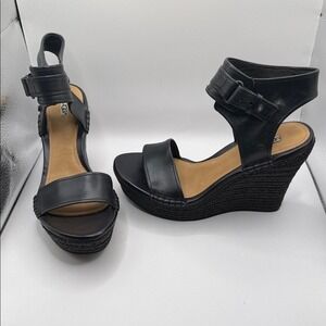 UGG AUSTRALIA "MARYANNE" PLATFORM WEDGE Heels Sz 7.5